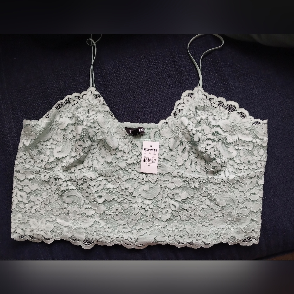 Express lace crop cami